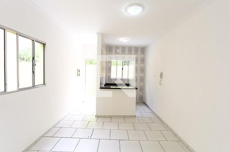 Sala / Cozinha de apartamento para alugar com 3 quartos, 95m² em Parque Assuncao, Taboão da Serra