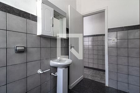 banheiro social_3 de apartamento para alugar com 2 quartos, 94m² em Aclimação, São Paulo