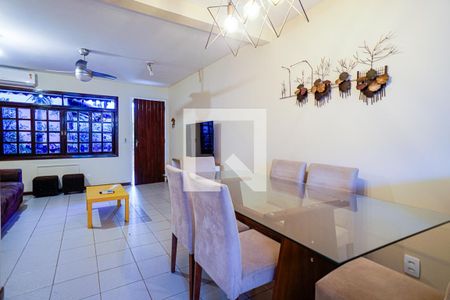 Sala de casa à venda com 3 quartos, 132m² em Camboinhas, Niterói