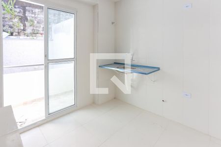 Cozinha de apartamento à venda com 2 quartos, 42m² em Vila Adalgisa, São Paulo