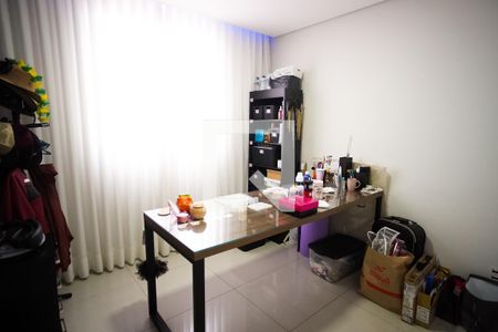 Quarto 1 de apartamento à venda com 2 quartos, 87m² em Jardim Guanabara, Belo Horizonte
