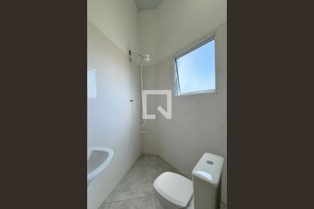 Banheiro de kitnet/studio para alugar com 1 quarto, 18m² em Cidade Ariston Estela Azevedo, Barueri