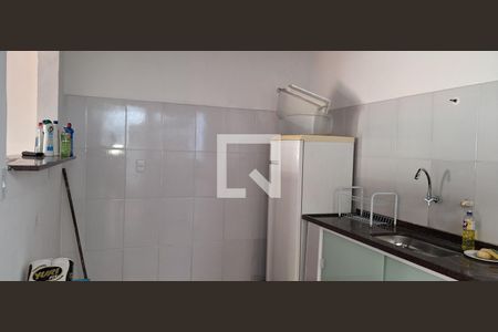 Cozinha de casa para alugar com 3 quartos, 180m² em Nova Mirim, Praia Grande