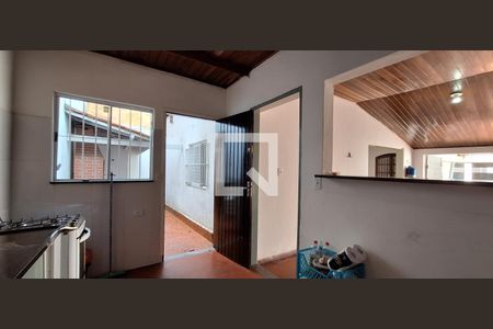 Cozinha de casa para alugar com 3 quartos, 180m² em Nova Mirim, Praia Grande