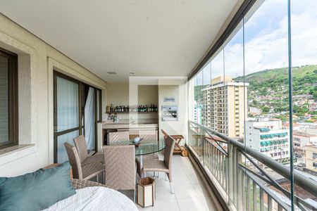 Vista da Sala de apartamento à venda com 4 quartos, 133m² em Icaraí, Niterói
