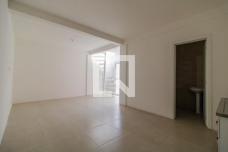 Sala/Quarto de kitnet/studio para alugar com 1 quarto, 33m² em Cidade Baixa, Porto Alegre