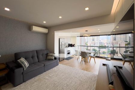 Sala e varanda gourmet de apartamento à venda com 1 quarto, 49m² em Vila Mariana, São Paulo