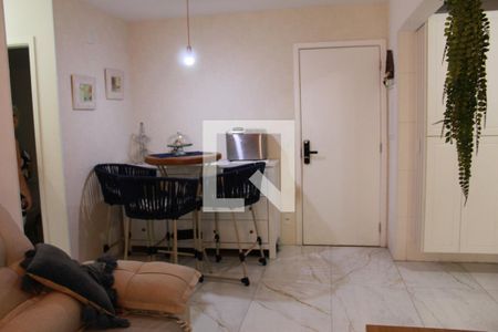 Sala  de apartamento à venda com 2 quartos, 66m² em Pompeia, São Paulo