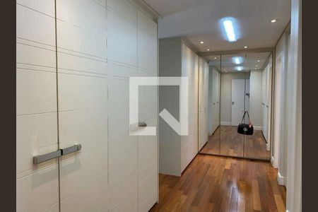 Apartamento à venda com 3 quartos, 204m² em Indianópolis, São Paulo