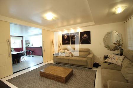 Sala de casa para alugar com 4 quartos, 350m² em Vila Cláudia, São Paulo