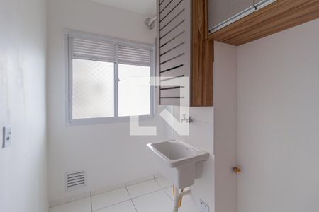 Apartamento à venda com 46m², 2 quartos e 1 vaga Apartamento à venda com 46m², 2 quartos e 1 vagaCozinha e área de serviço