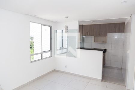 Sala de apartamento para alugar com 2 quartos, 45m² em Vila Alzira, Guarulhos