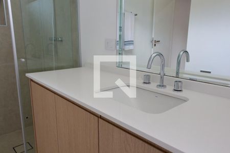 Casa à venda com 228m², 4 quartos e 5 vagas Casa à venda com 228m², 4 quartos e 5 vagasBanheiro 2