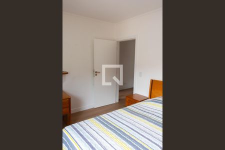 Casa à venda com 228m², 4 quartos e 5 vagas Casa à venda com 228m², 4 quartos e 5 vagasQuarto 3