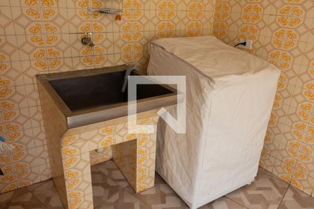 Casa à venda com 228m², 4 quartos e 5 vagas Casa à venda com 228m², 4 quartos e 5 vagasÁrea de serviço