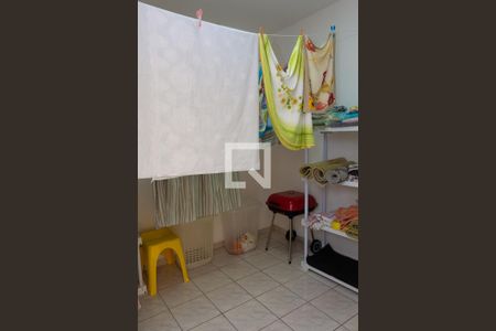 Casa à venda com 228m², 4 quartos e 5 vagas Casa à venda com 228m², 4 quartos e 5 vagasÁrea de serviço