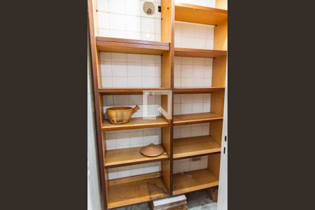 Apartamento para alugar com 100m², 3 quartos e 1 vaga Apartamento para alugar com 100m², 3 quartos e 1 vagaDespensa