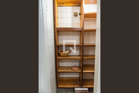 Apartamento para alugar com 100m², 3 quartos e 1 vaga Apartamento para alugar com 100m², 3 quartos e 1 vagaDespensa