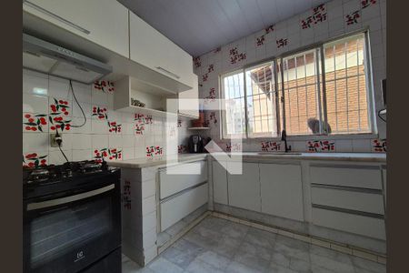 Cozinha de casa à venda com 3 quartos, 200m² em Floresta, Belo Horizonte