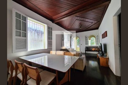 Sala de casa à venda com 3 quartos, 200m² em Floresta, Belo Horizonte