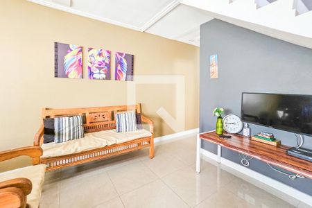 Sala de casa para alugar com 3 quartos, 120m² em Jardim Virgínia, Guarujá