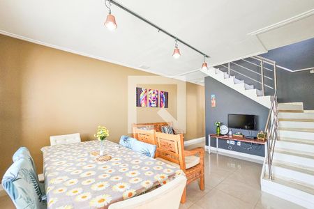 Sala de casa para alugar com 3 quartos, 120m² em Jardim Virgínia, Guarujá