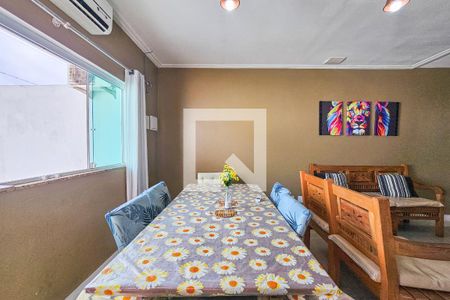 Sala de casa para alugar com 3 quartos, 120m² em Jardim Virgínia, Guarujá