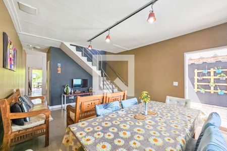 Sala de casa para alugar com 3 quartos, 120m² em Jardim Virgínia, Guarujá