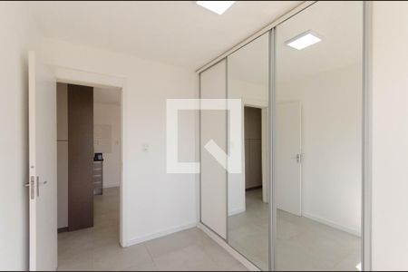 Quarto 1 de apartamento para alugar com 2 quartos, 43m² em Glória, Porto Alegre