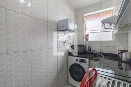 Cozinha de apartamento à venda com 2 quartos, 48m² em Menino Deus, Porto Alegre