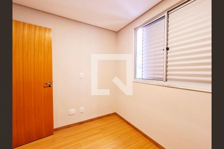 Quarto de apartamento para alugar com 3 quartos, 145m² em Funcionários, Belo Horizonte