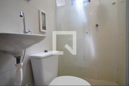 Banheiro de kitnet/studio para alugar com 1 quarto, 35m² em Lagoa da Conceição, Florianópolis