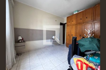 Suite de casa à venda com 3 quartos, 200m² em Vila Paulista, São Paulo