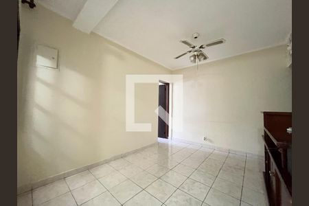 Sala de casa à venda com 3 quartos, 200m² em Vila Paulista, São Paulo