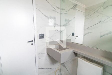 Banheiro da Suíte de apartamento à venda com 2 quartos, 56m² em Saúde, São Paulo