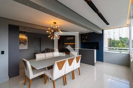 Sala de apartamento à venda com 3 quartos, 136m² em Vila Andrade, São Paulo