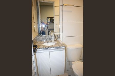 Banheiro de apartamento para alugar com 1 quarto, 25m² em Vila Medeiros, São Paulo