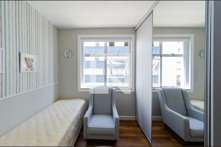 Quarto de apartamento à venda com 2 quartos, 101m² em Serra, Belo Horizonte