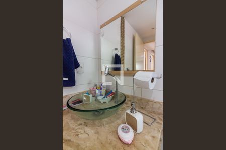 Banheiro de apartamento à venda com 2 quartos, 50m² em Santa Maria, Osasco