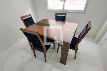 Sala de apartamento para alugar com 2 quartos, 70m² em Vila Caiçara, Praia Grande