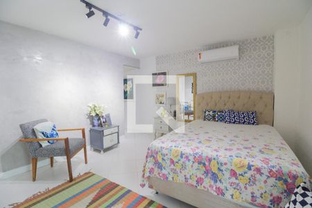 Suíte master de casa de condomínio à venda com 4 quartos, 200m² em Vargem Grande, Rio de Janeiro
