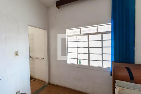 Quarto  de casa à venda com 2 quartos, 185m² em Planalto, Belo Horizonte