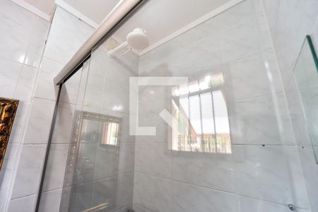 Banheiro da Suíte de casa à venda com 3 quartos, 100m² em Sarandi, Porto Alegre