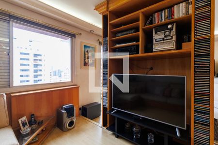 Sala de apartamento à venda com 3 quartos, 160m² em Real Parque, São Paulo