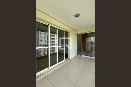 Varanda de apartamento para alugar com 3 quartos, 110m² em Tamboré, Barueri