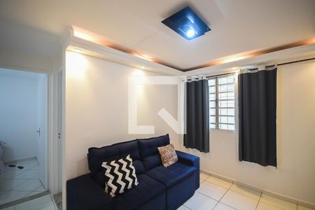 Sala de apartamento à venda com 2 quartos, 47m² em Jardim Mirna, Taboão da Serra