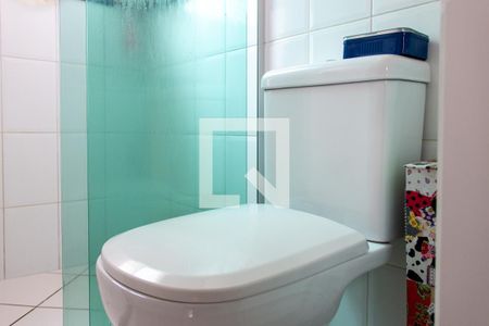 Apartamento à venda com 54m², 2 quartos e 1 vaga Apartamento à venda com 54m², 2 quartos e 1 vagaBanheiro da Suíte 1