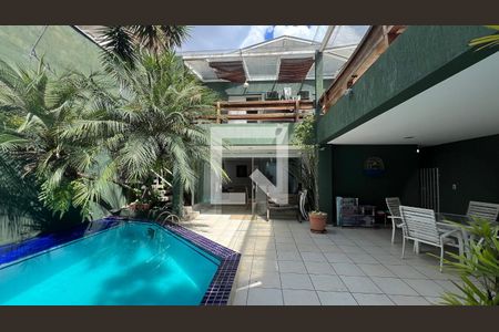 Piscina de casa à venda com 3 quartos, 289m² em Vila Madalena, São Paulo