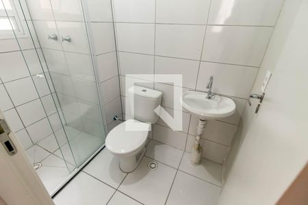 Banheiro de apartamento para alugar com 2 quartos, 42m² em Vila Plana, São Paulo