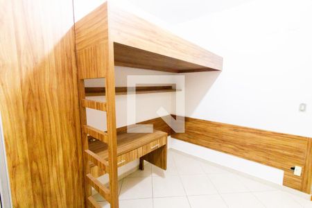 Quarto de casa à venda com 2 quartos, 86m² em Vila Clarice, Santo André